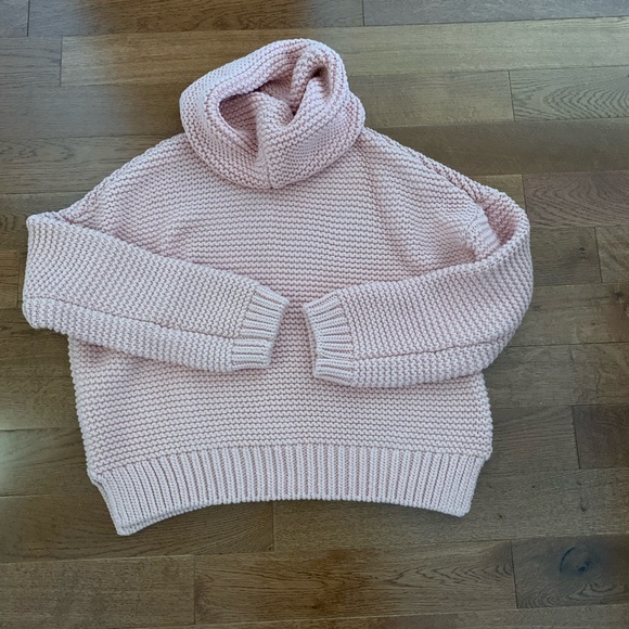Zara Sweaters - Gently used Zara knit sweater